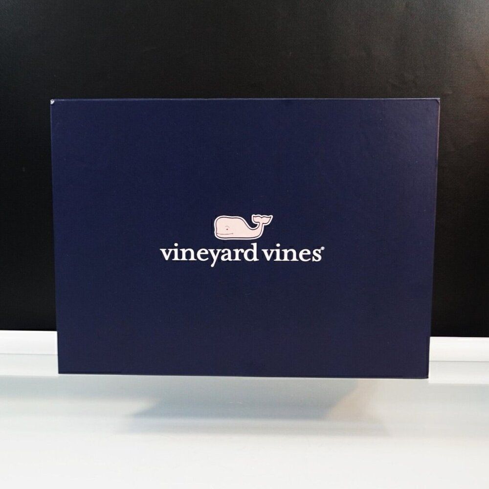 VINEYARD VINES Empty Box Magnetic Closure 15 1/4 x 11 .25 x 2.5 inch Gift Box